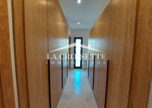 Triplex S+3 avec piscine à Gammart