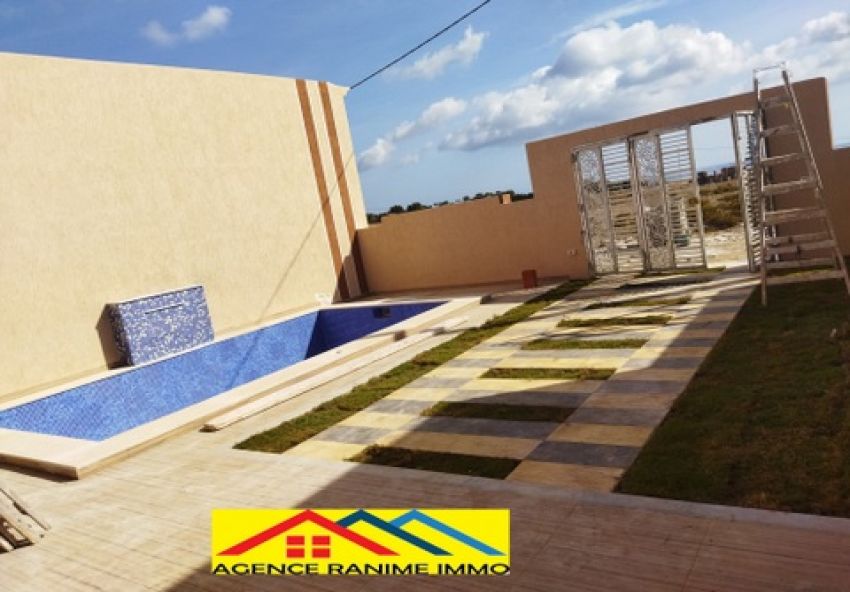 Villa neuf avec piscine a el haouaria