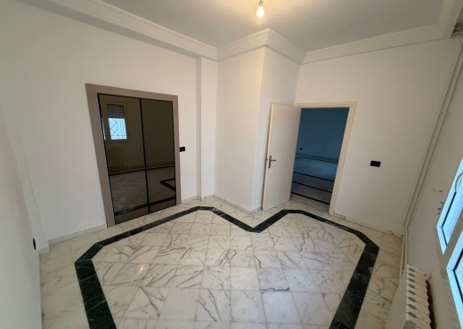 📍CITE ENNASER 2 : UN DUPLEX S+3  A LOUER