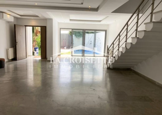 villa À Louer à TUNIS - Triplex s4 avec piscine à Gammarth - Immobiliere.tn - Photo 3