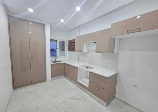 : APPARTEMENT S2 AU 2em etage