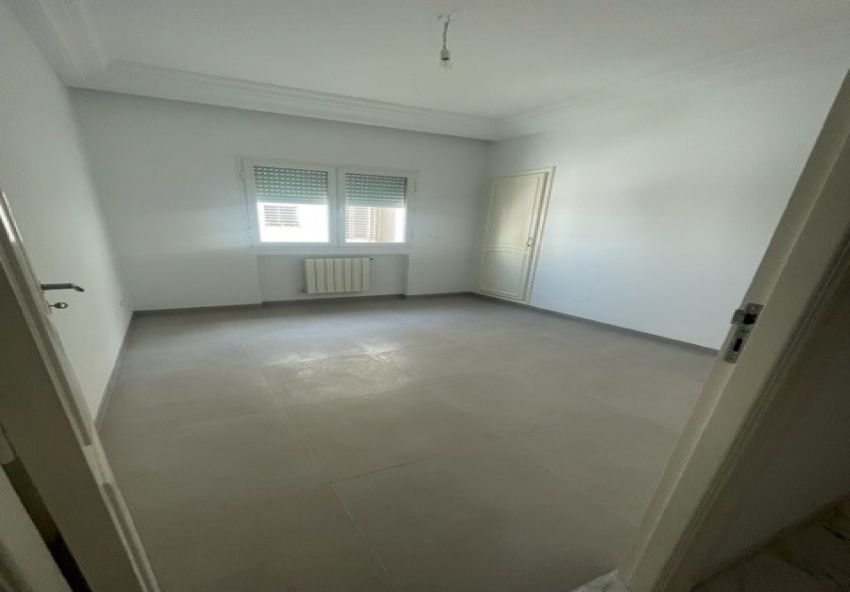 Appart S+2 Luxueux à Vendre aux Jardins d'El Menzah2