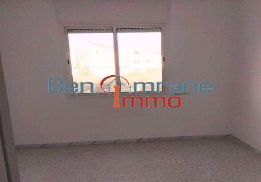 A louer appartement S+3 à cité Ghazelle
