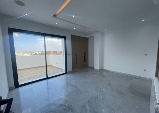 A louer a l’année à hammamet un penthouse s+2 avec