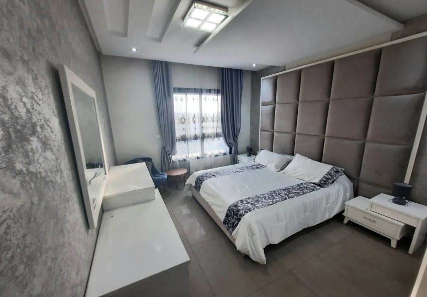 À vendre s+2 haut standig à la manouba