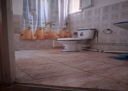 للبيع برطمان في المروج 5