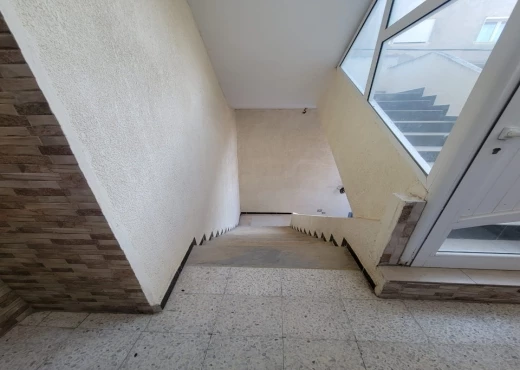 Appartement À Vendre à BIZERTE - À VENDRE : Appartement S+3 | 1er étage - Immobiliere.tn - Photo 4