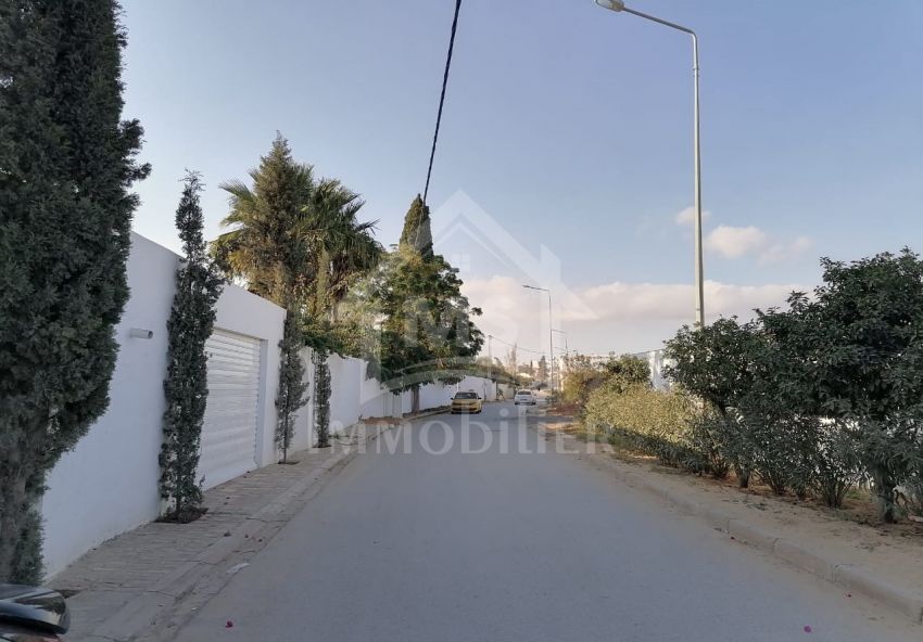 Terrain de 1000 m² à vendre à Hammamet 51355351