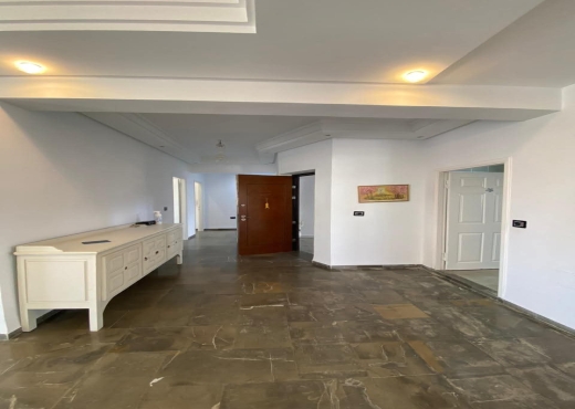 À vendre  Appart S+4 à Kataoui