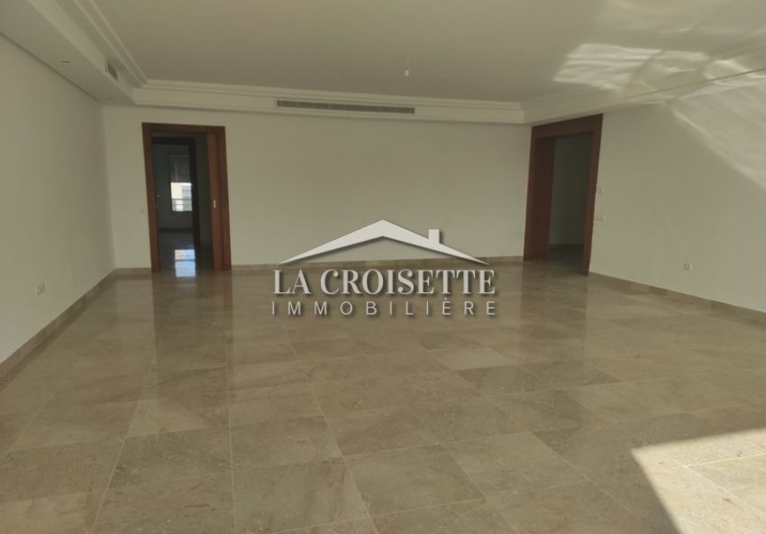 Appartement S+4 avec chambre de service aux Berges du Lac 2 MAL0135