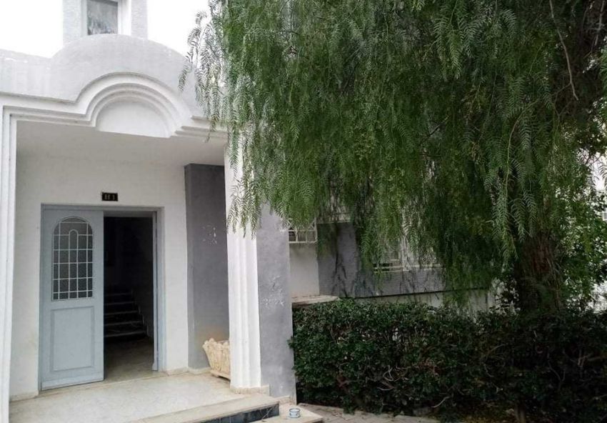 Une belle occasion pour pros & particulier appartement de 96 m² sis à Résidence EMMA, Borj Louzir.