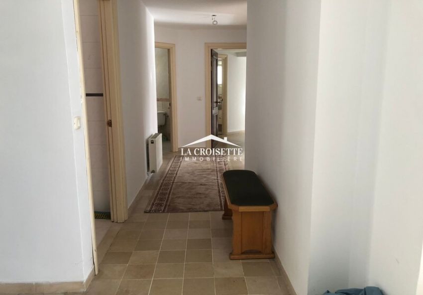 Appartement s+3 Meublé Aux Berges Du Lac 2 MAL0750