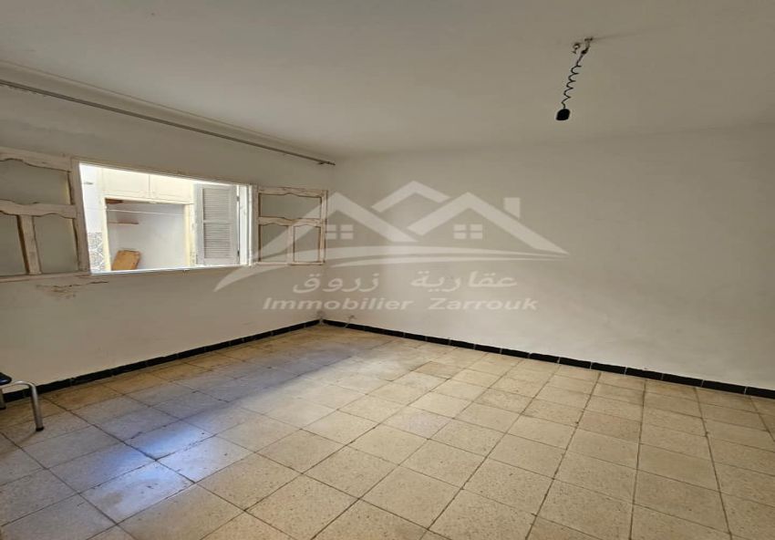 Un  appartement  rez de chaussée