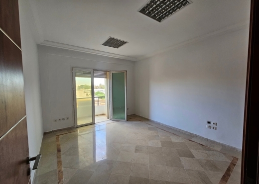 📍 BORJ BACCOUCHE - ARIANA : BUREAU H+4 À LOUER