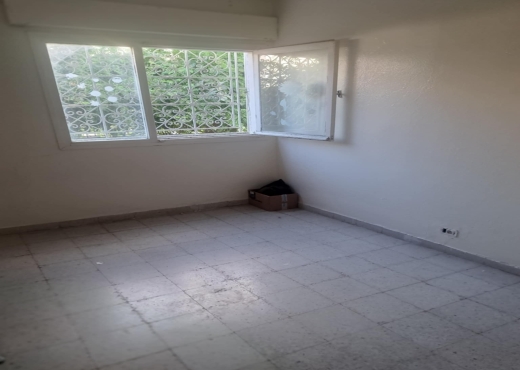 À Louer – Bel Appartement S+3 au RDC