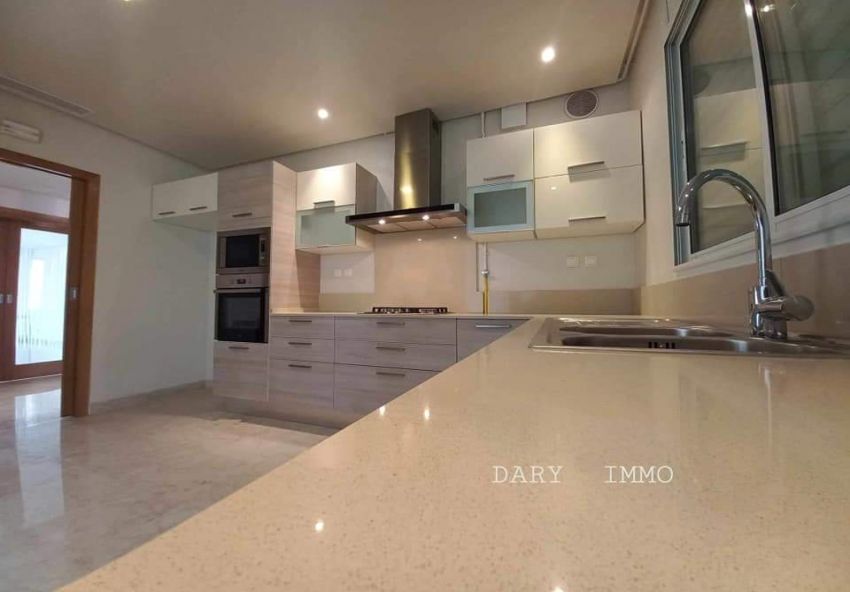 A vendre S+3 Luxueux à la Marsa