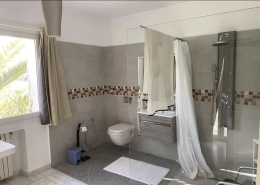 VENTE: VILLA Avec Piscine-Kantaoui