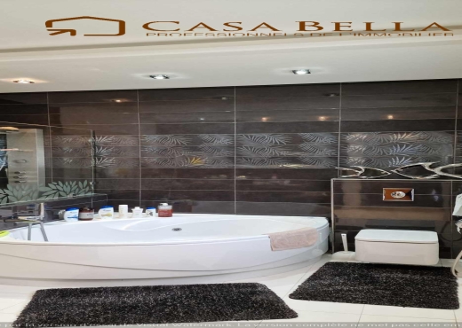 Une villa à Khzéma