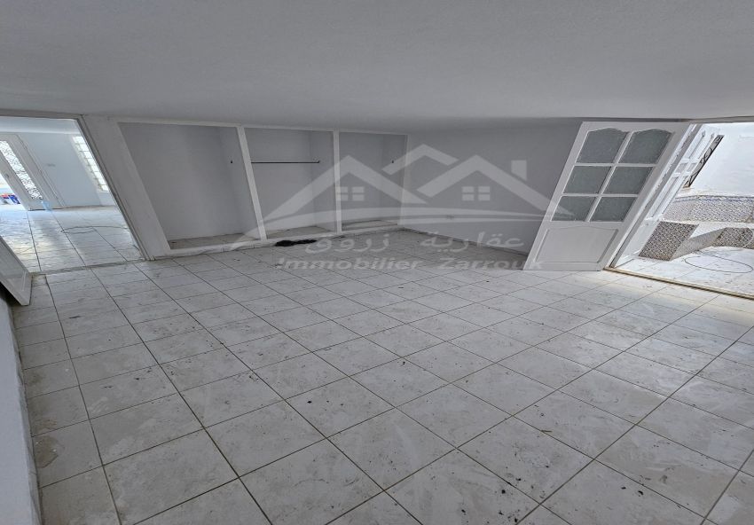 maison a deux niveaux séparée
