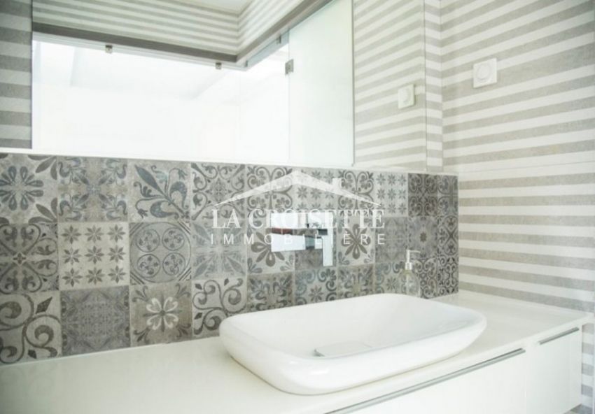 Penthouse meublé S+3 avec piscine aux Lac3 - MAL0376
