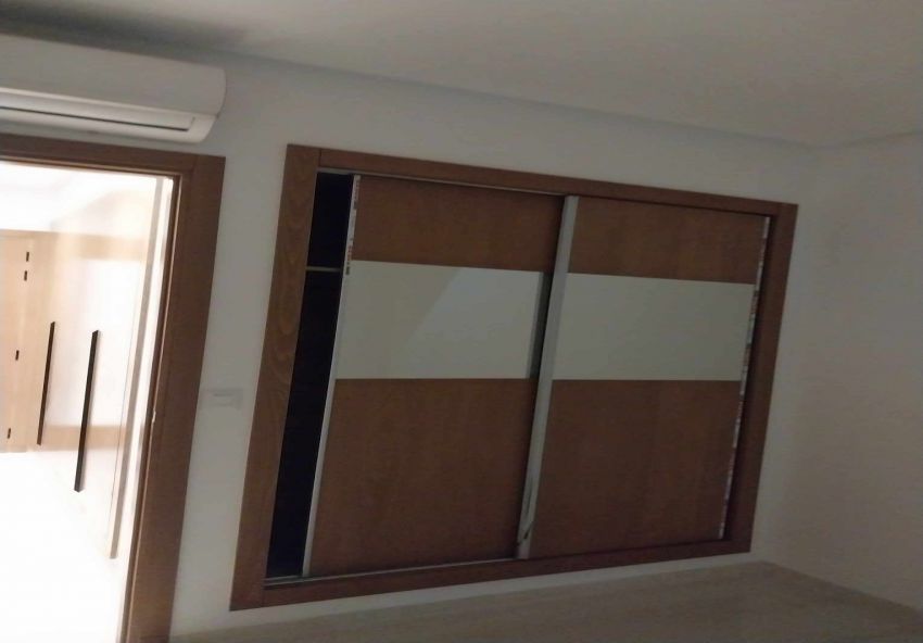Appartement s+2 très haut standing jamais habité