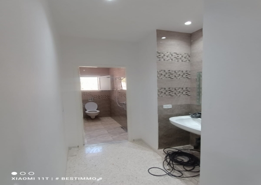 À Vendre Immeuble en R+2