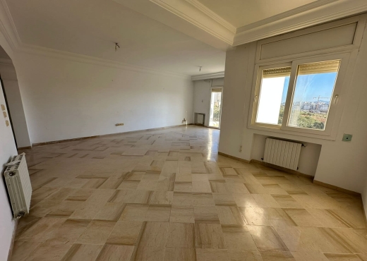 A Vendre Appart S+3 La Soukra