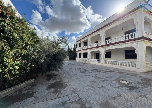 villa À Vendre à ARIANA - A Vendre Villa d’Exception Soukra - Immobiliere.tn - Photo 6