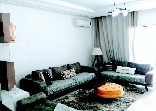 Proche École Américaine S4 meublé