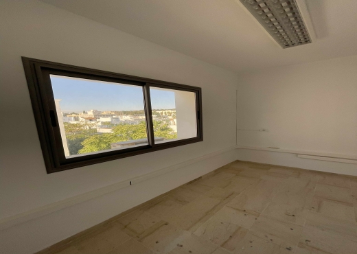 3 Etages bureautiques à louer