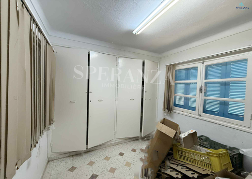 Location Local commercial Workside