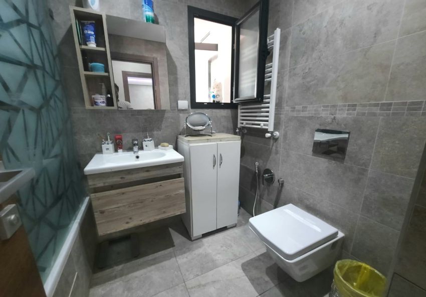 À vendre s+2 haut standig à la manouba