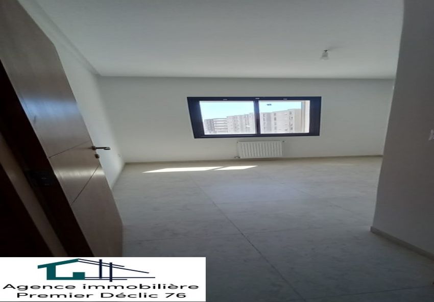 A Louer Un Appartement S2 HS jamais habité à wahat