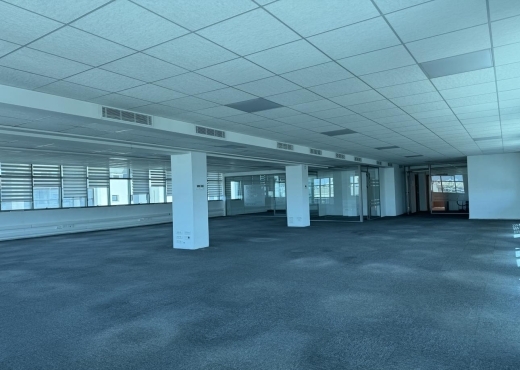 Super bureau 1650 m² ths au lac 2