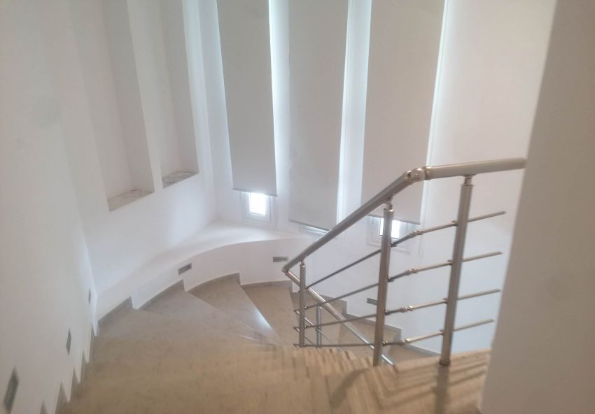villa El Kantaoui avec Pisicne 4 suites 2 salons H standing