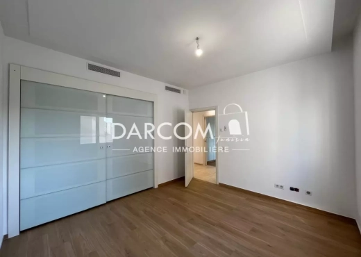 joli s+2 de 144 m² au Lac II
