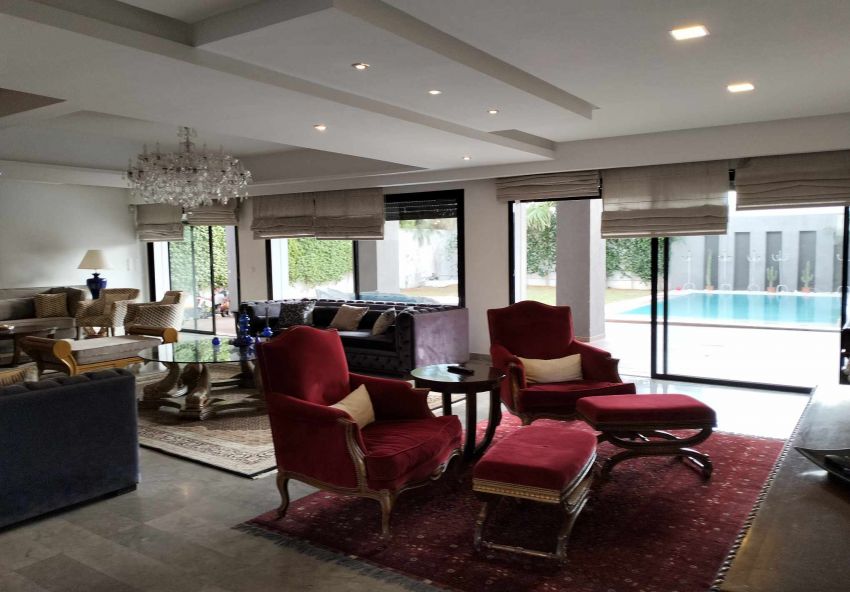 villa prestige   5 Suites 2 salons   Soukra Park