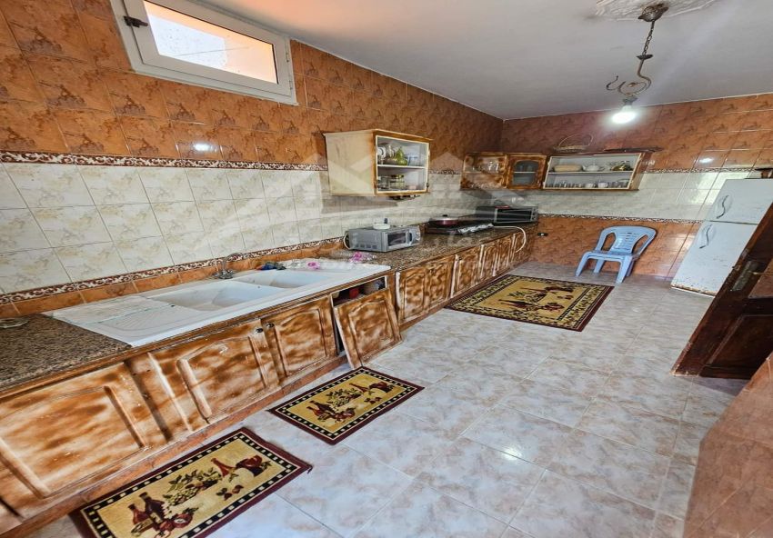 A louer pour vacances RDC villa Corniche Bizerte