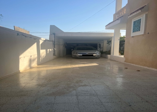 villa À Vendre à ARIANA - Maison familiale à Raoued 500 m² - Immobiliere.tn - Photo 8