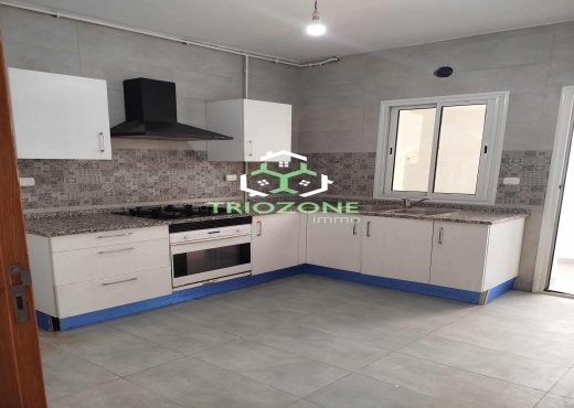 A Vendre Appart S+2 Cité Wahat