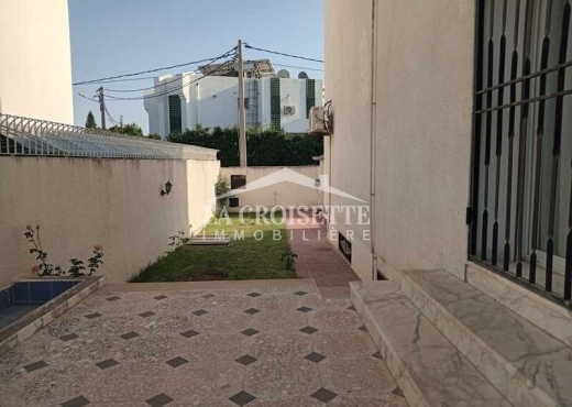 Villa S+4 à La Marsa  MVV0393