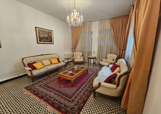 villa s+7 a vendre