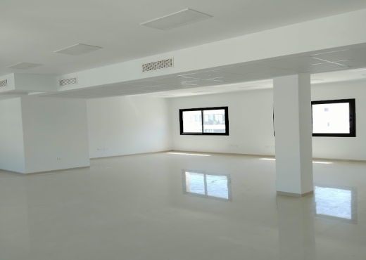 Super bureau 160 m² en open space au lac 2