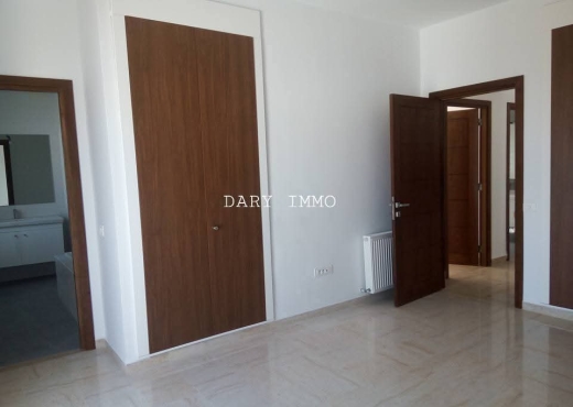 A Louer Etage de villa S+3  (vide)