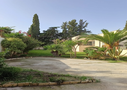 à vendre une villa à la soukra