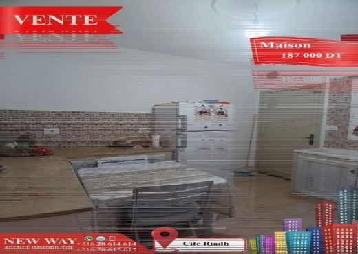 Maison à Cité Riadh , Proche de toutes Commodités