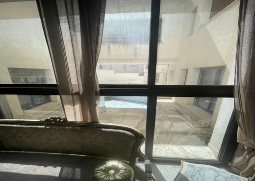 A VENDRE VILLA S+5 AVEC PISCINE