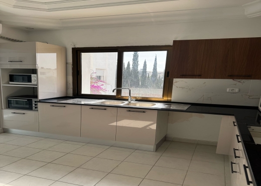 A louer un appartement S+2 au lac