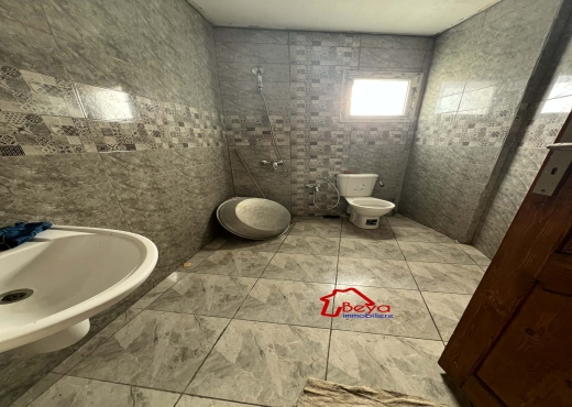 Nabeul:une villa et 2 appartements