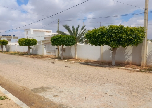 A Vendre Terrain Rte Taniuor Sfax